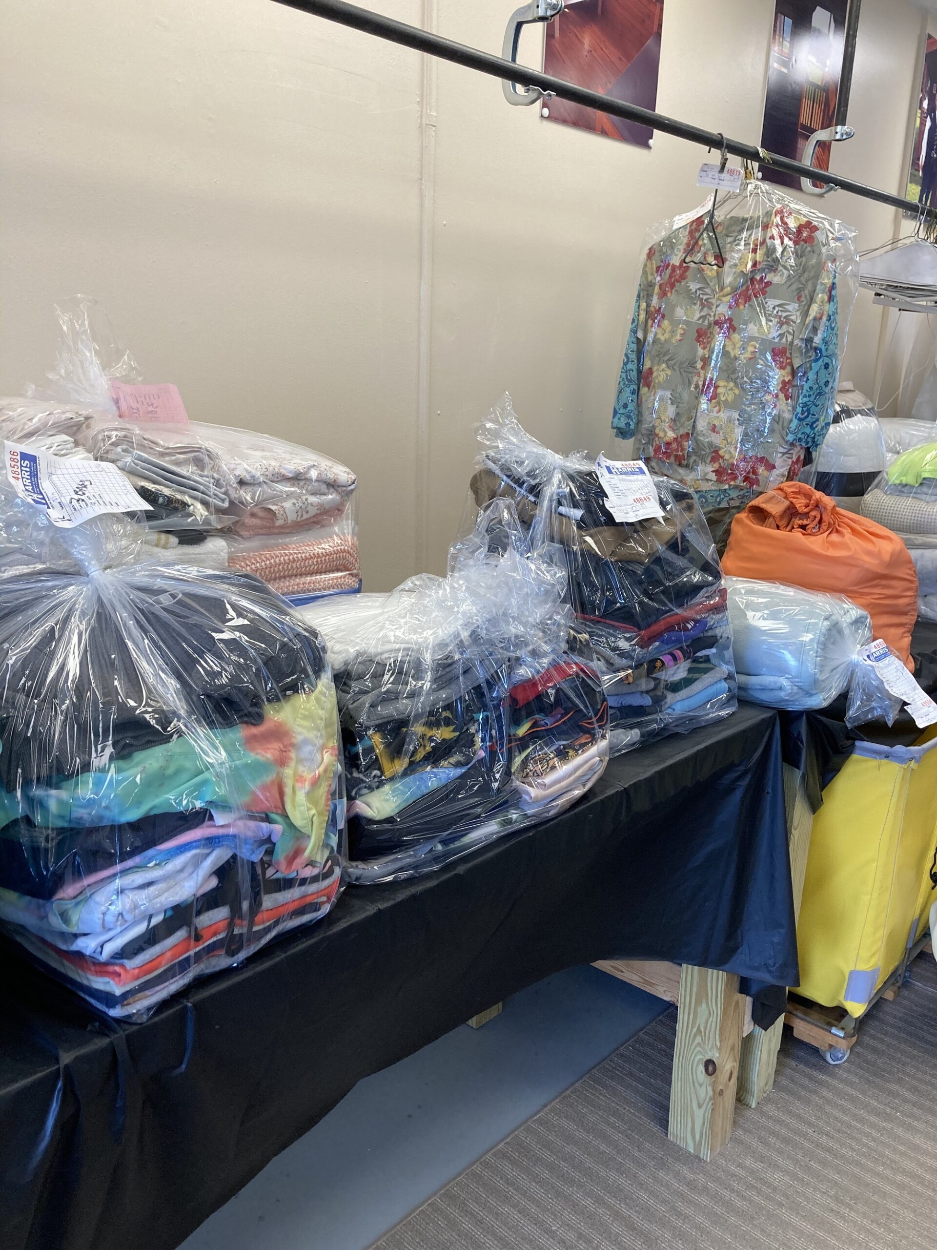 Wash/Dry/Fold Famous Harris Dry Cleaners and Laundromat